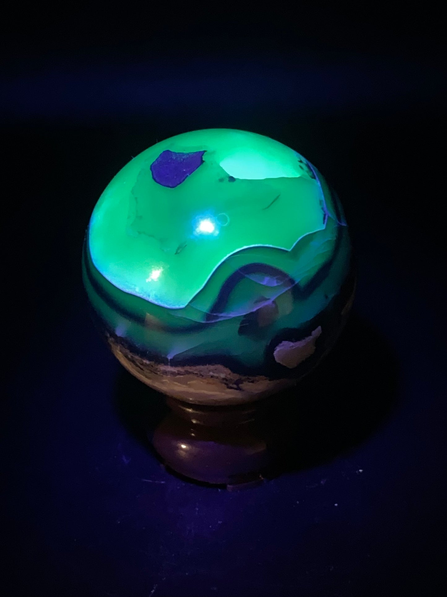 Volcanic Agate Sphere | 0.57 lbs (UV Reactive)