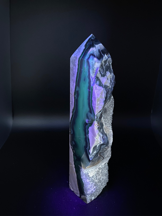 Large Volcanic Agate Tower | Druzy Crystal Point | 8” Tall – 1.6 lb