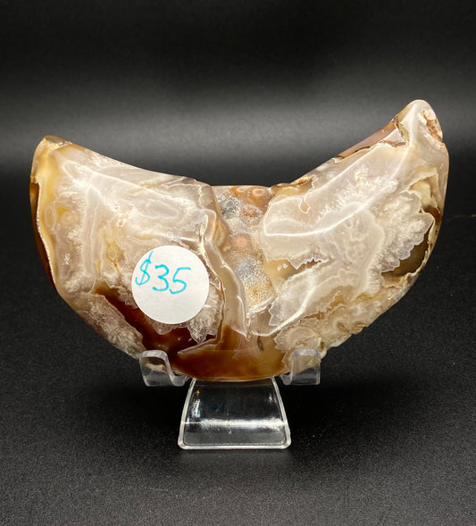 Carnelian Moon Carving | 0.50 lbs