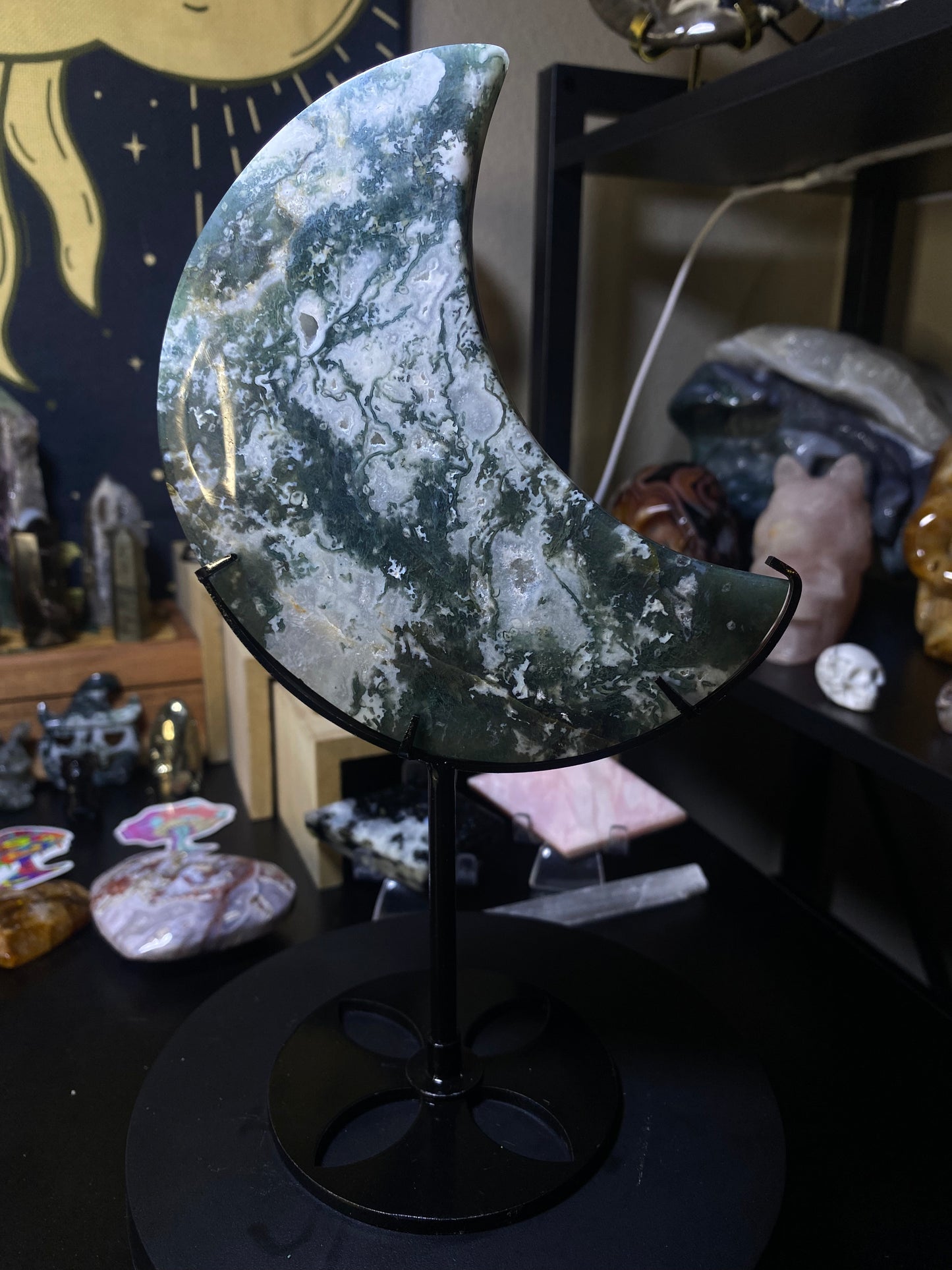 moss agate moon on a stand 0.84lbs